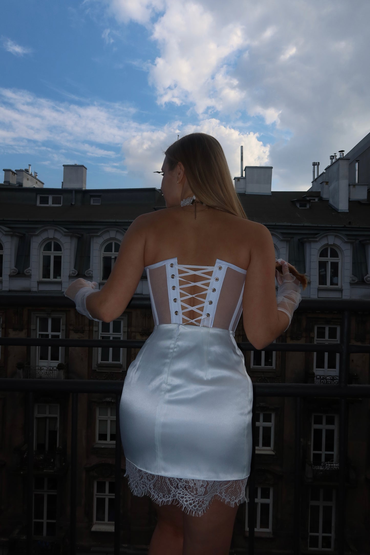 SET ALWAYS CORSET & MUSE SATIN SKIRT WHITE
